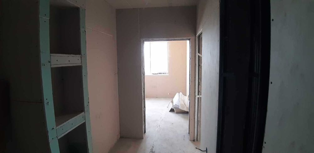 Продава се Четиристаен апартамент в Търговище, Запад 2 - 100 кв.м за 898 €/кв.м - Снимка #6