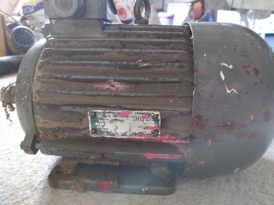 Электродвигатель 2.2 кВт 950 об/мин 380В