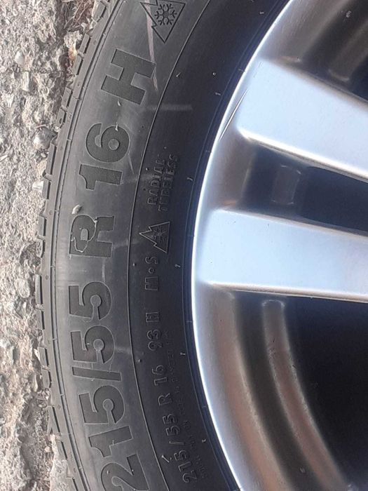 Vand jante echipate cu cauciucuri de iarna 215/55 R16 H