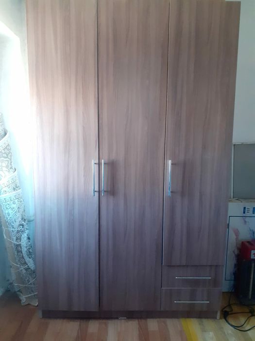 стиралка,шифоньер,газ плита