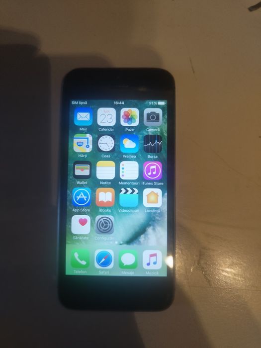 Vând iPhone 5  16 giga