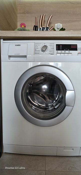 Пералня AEG работеща