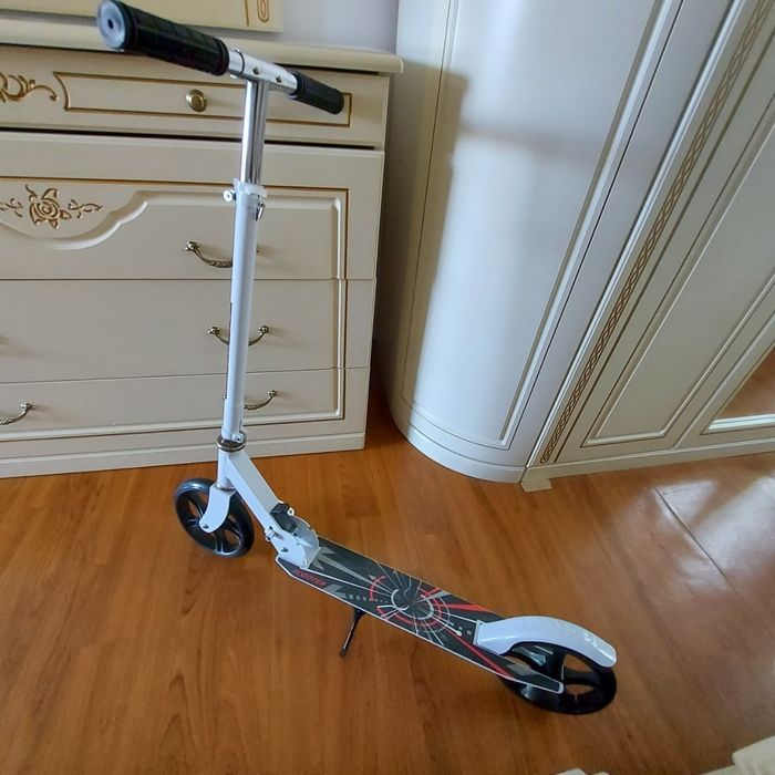 Продам самокаты новый