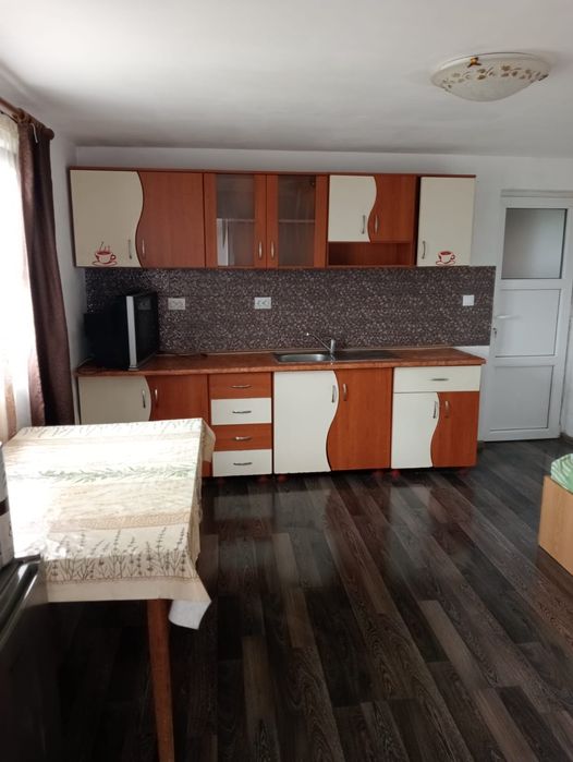 Închiriez casa în Șura Mare 36 Mp