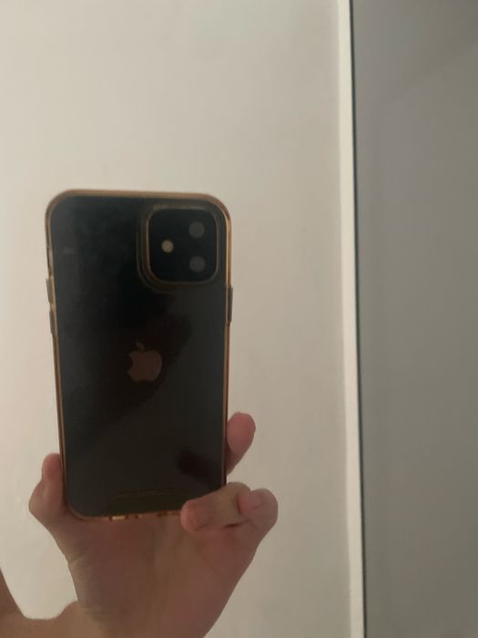 Iphone 12 состаяние идеал на запчасти или на разблокировку