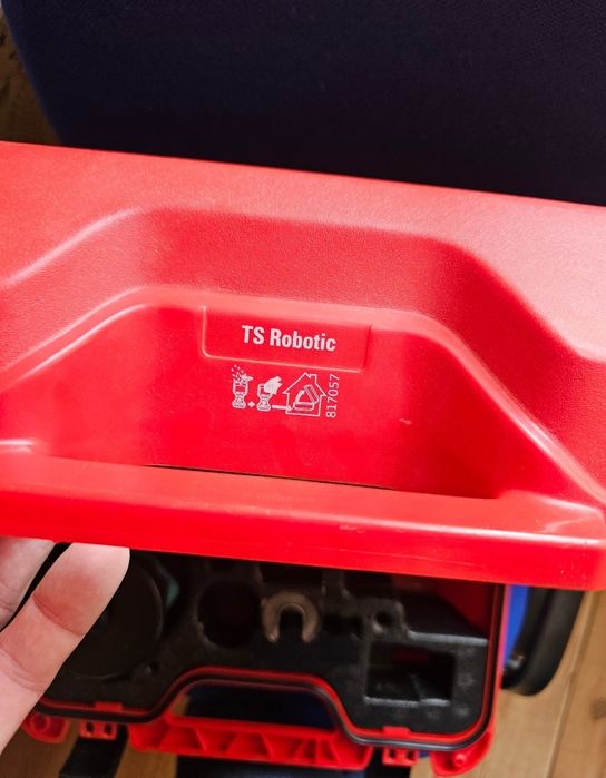 Statie total robotizata Leica Visa TS16 P5 R500 + Controller CS20