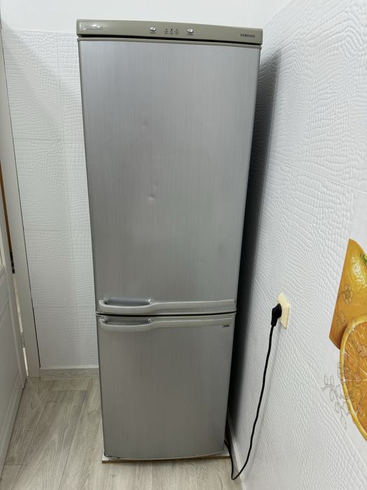 Продам Холодильник в хорошем состоянии