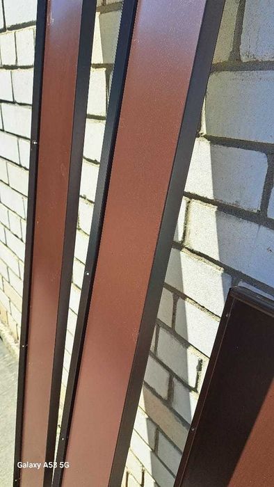 Продам подоконники в отличном состоянии