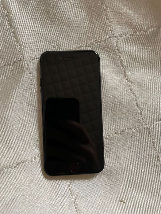 Айфон 7 сатылады