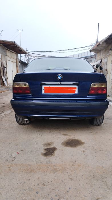 BMW e36 m43b18 sedan