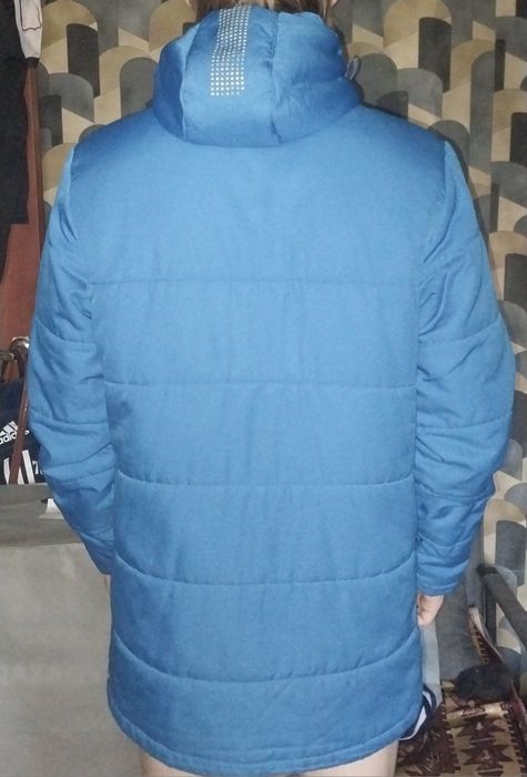 Продам бу куртку UMBRO