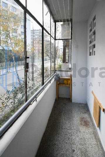 Двустаен апартамент под наем в кв. Изток