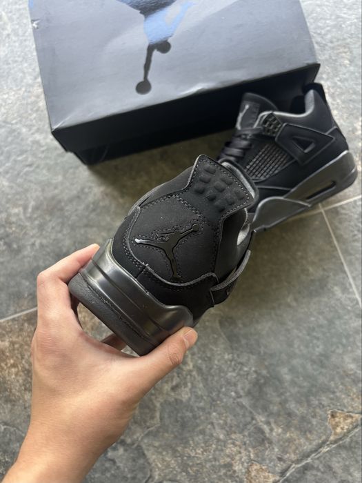 Jordan 4 Black Cat marimea 41
