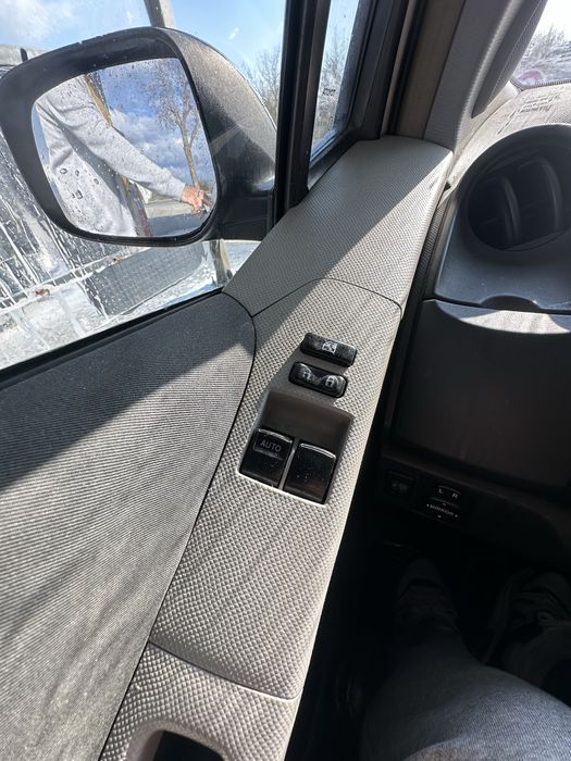 Toyota  yaris.