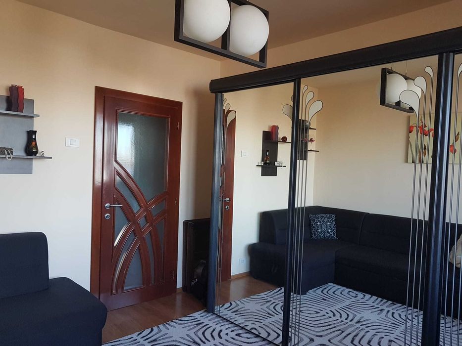 Apartament decomandat în zona centrală