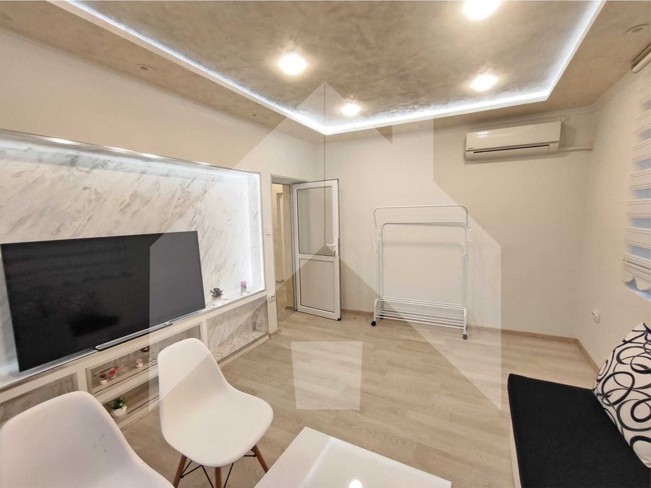 Продава се Тристаен апартамент в Нови пазар - 75 кв.м за 1054 €/кв.м - Снимка #7