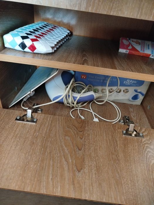 2 Noptiere cu spatiu depozitare