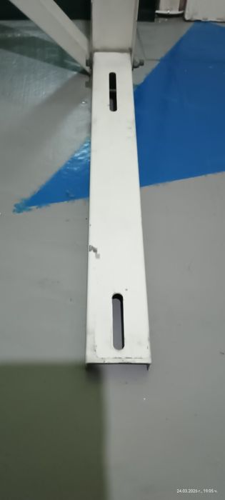 Продавам стойки за климатик