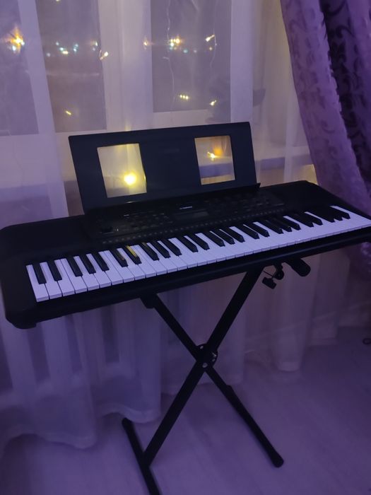 Синтезатор Yamaha PSR-E283