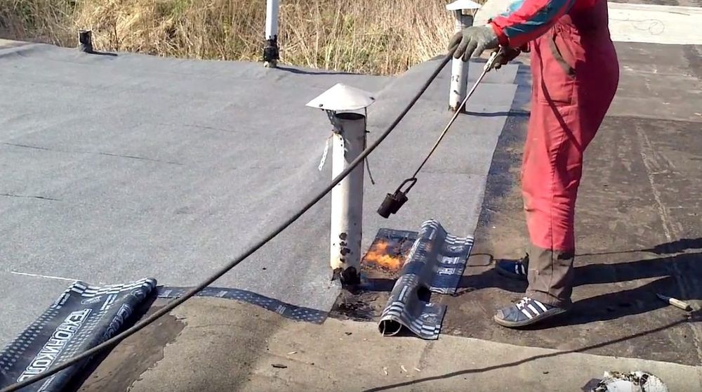 Ремонт крыша  дом и сараи и гараж!