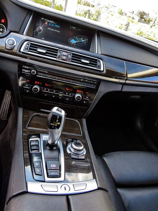 super pret bmw seria 750LD XDRIVE  pachet M
