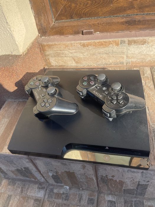 Playstation 3 + 2 joystick uri