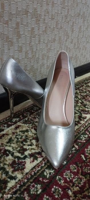 Туфли серебристый