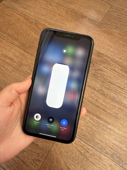 iPhone XR 64гб отличный