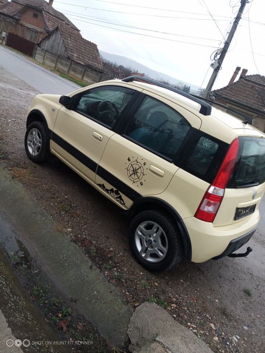 Fiat Panda 4x4 climbing 1.2