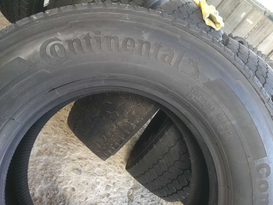 1 гума R19.5 265/70 Continental Scandinavia HS3 140M M+S 300лв. С ДДС