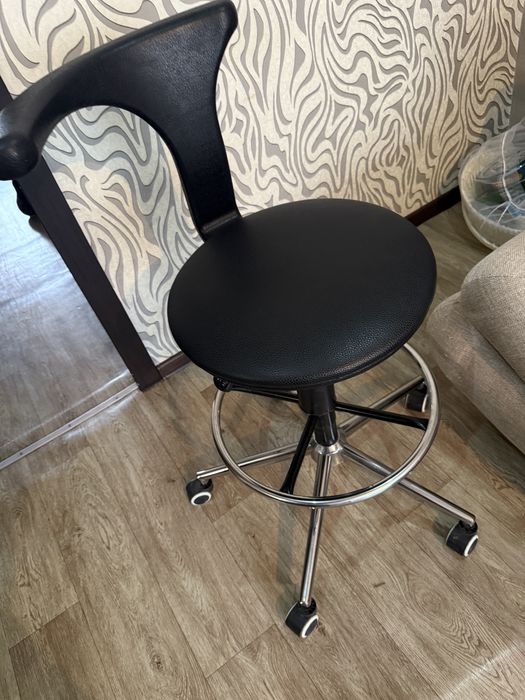 Стул салонный/ студийнный