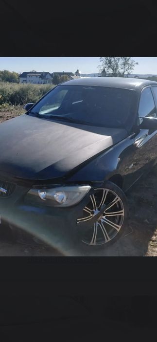 Vand bmw 320d avariat