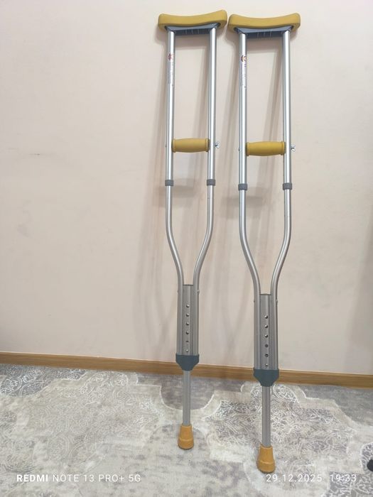 Костыли в хорошем состоянии