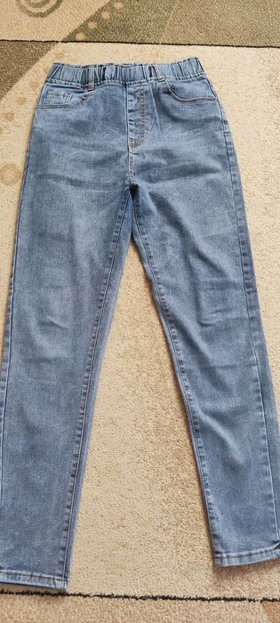 Продам разную одежду