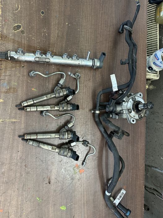 Injectie completa pompa rampa injectoare bmw f10 f30 x3 x1 F25 2.0d N47 184cp