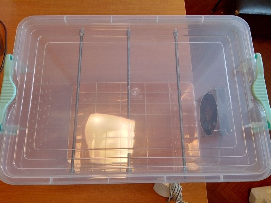 Кутия за сушене на месо.