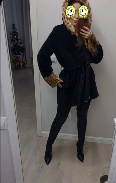 Срочно шуба почти новая с капюшоном