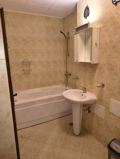 Продава се Двустаен апартамент в Пловдив, Център - 82 кв.м за 858 €/кв.м - Снимка #9