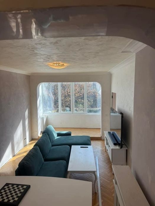 Майстор,латекс,шпакловка,гипс картон, ламинат на под и стени.