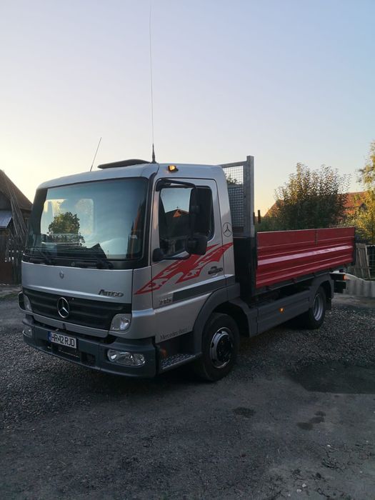 Mercedes  Atego, basculabila trei parti. Stare foarte buna de functionare.