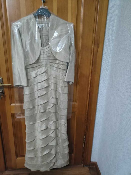 Платье женское длинное