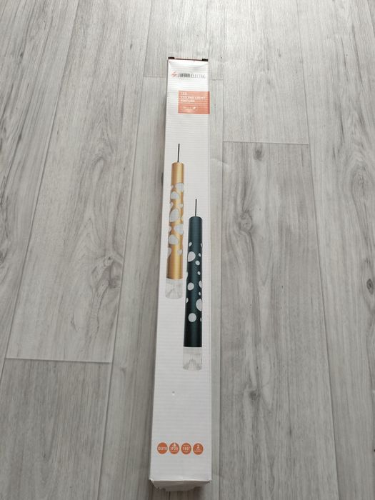 Продам светильник и три софита