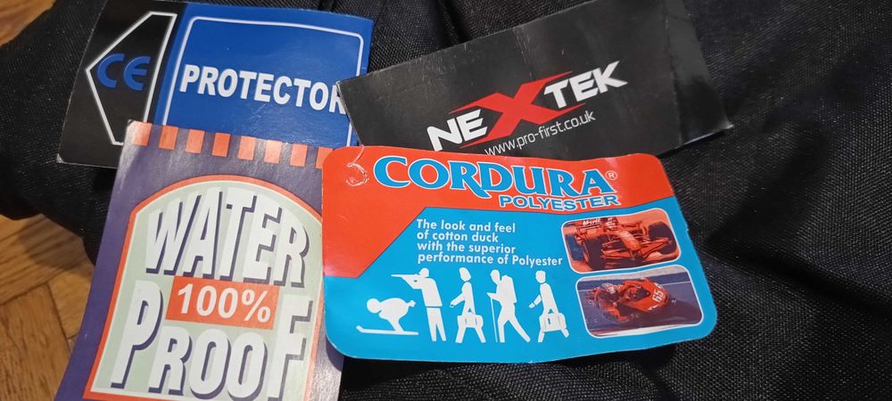 OCAZIE, Pantaloni MOTOCICLETA 4 Sezoane, NEXTEK-made in UK. Anglia