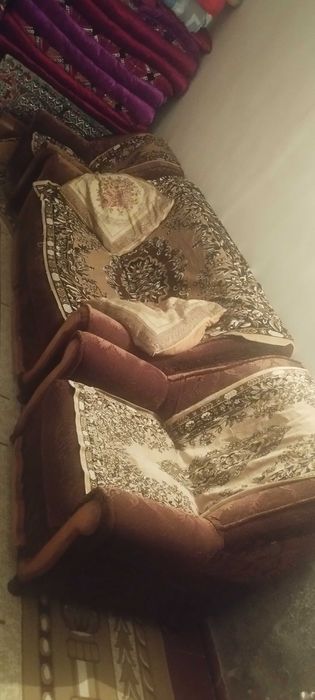 Мягкий мебель сотилади