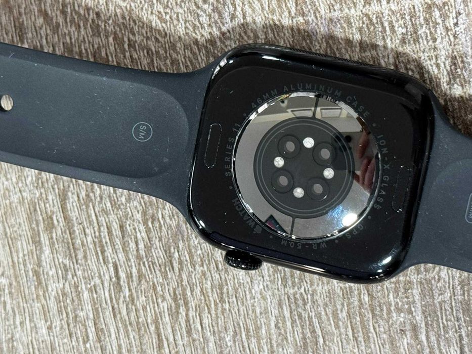 Apple Watch 11 series 46mm Jet Black