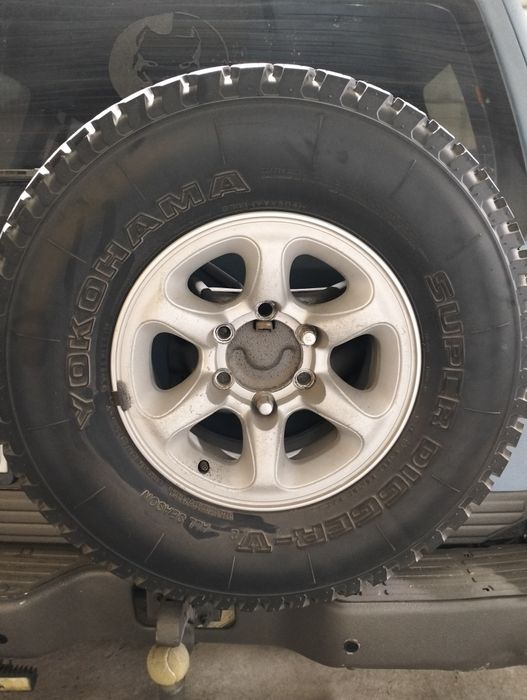 Продам запаску на Паджеро