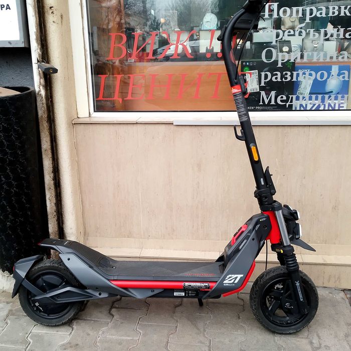 Електрически скутер-Segway ZT3 Pro