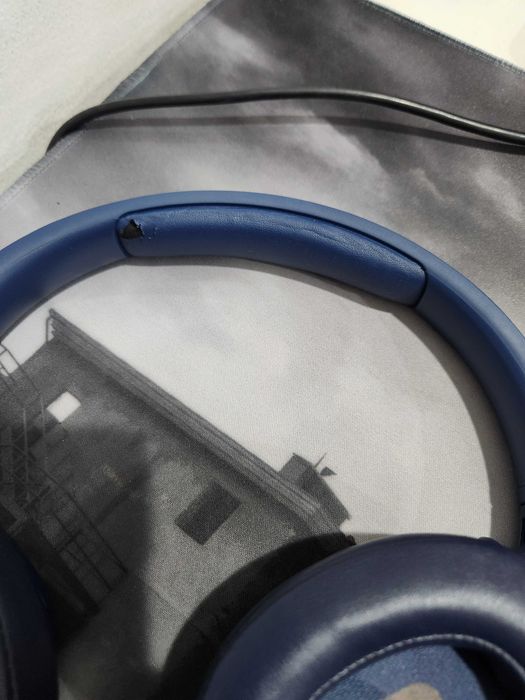 JBL TUNE760 NC в хорошем состояние