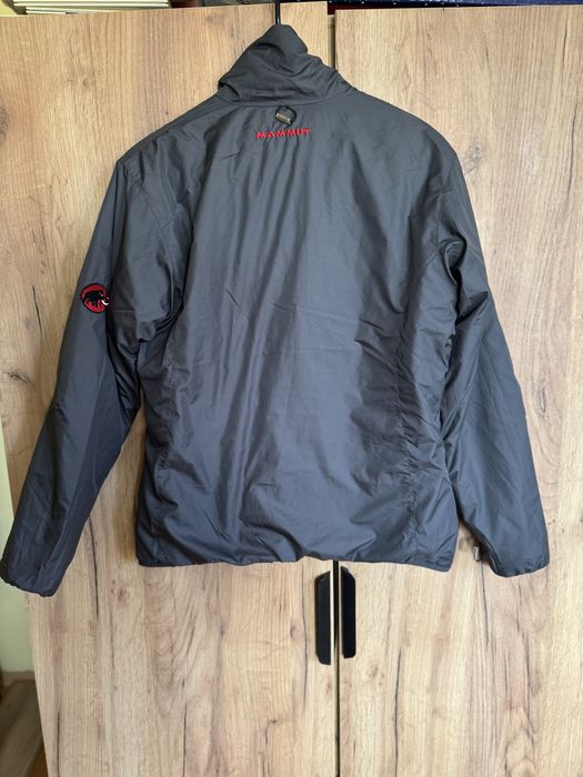 Дамско туристическо яке Mammut