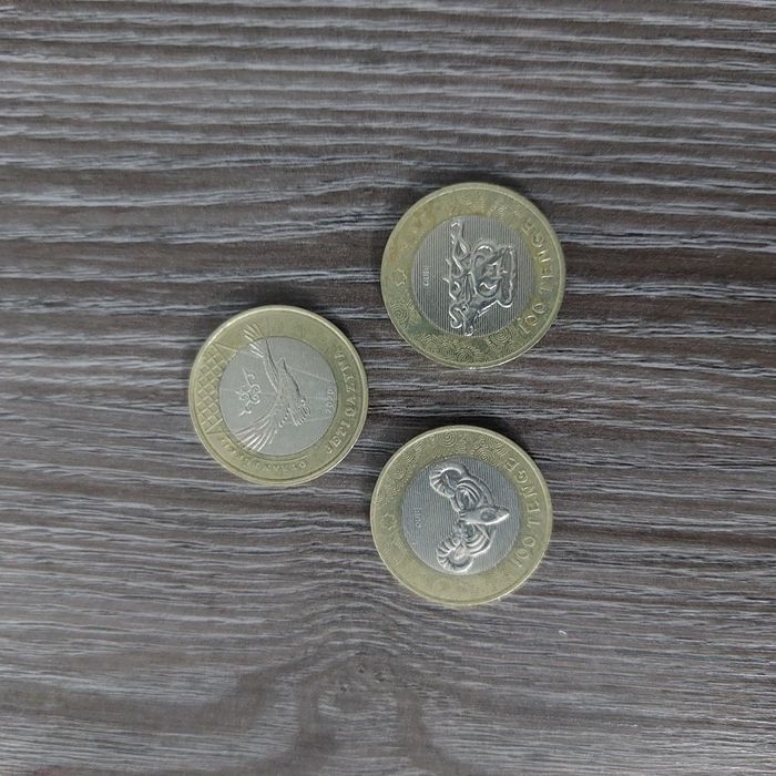 Монеты продам юбилейные